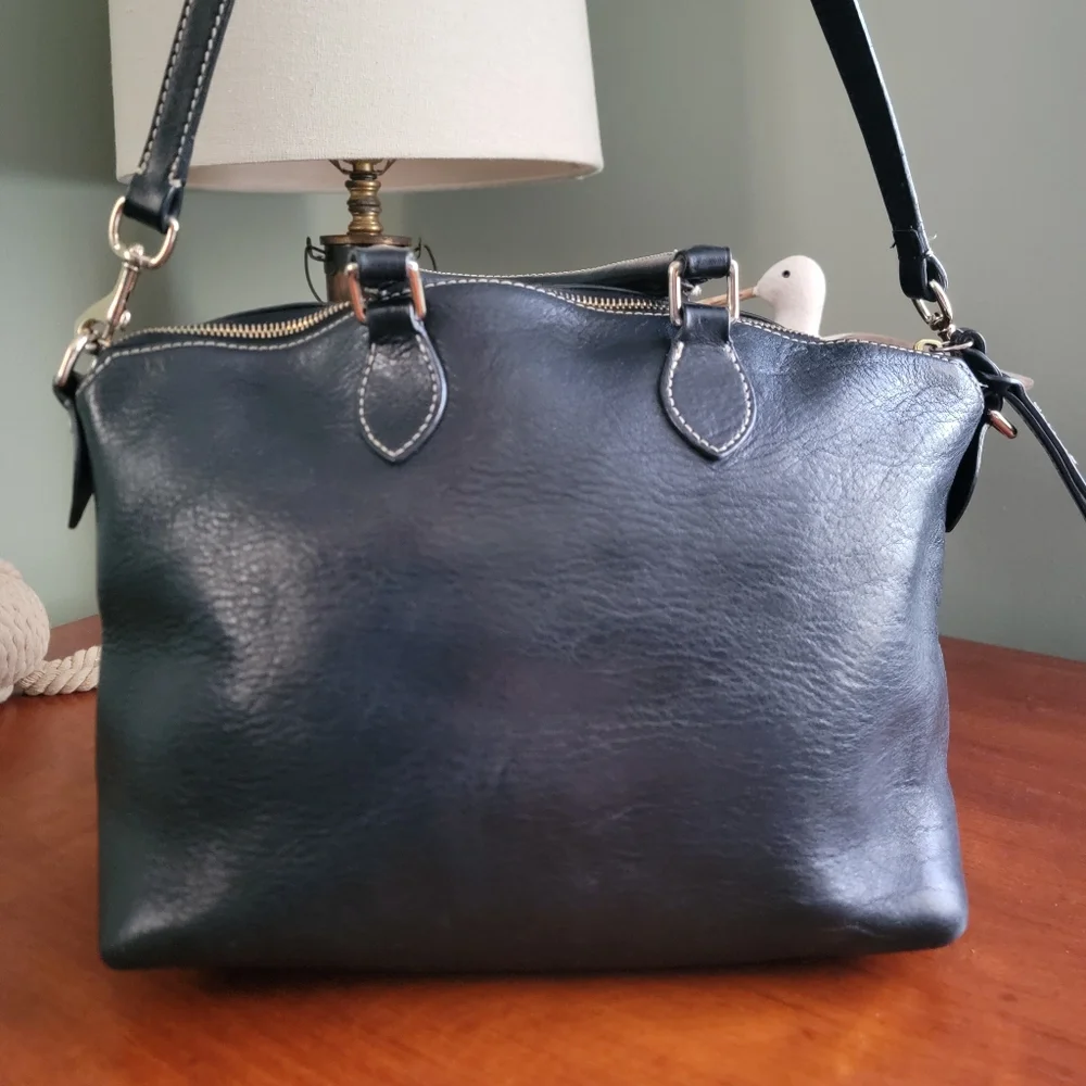 Dooney & Bourke Dillen Domed Satchel Black Pebbled Leather Crossbody Y2K